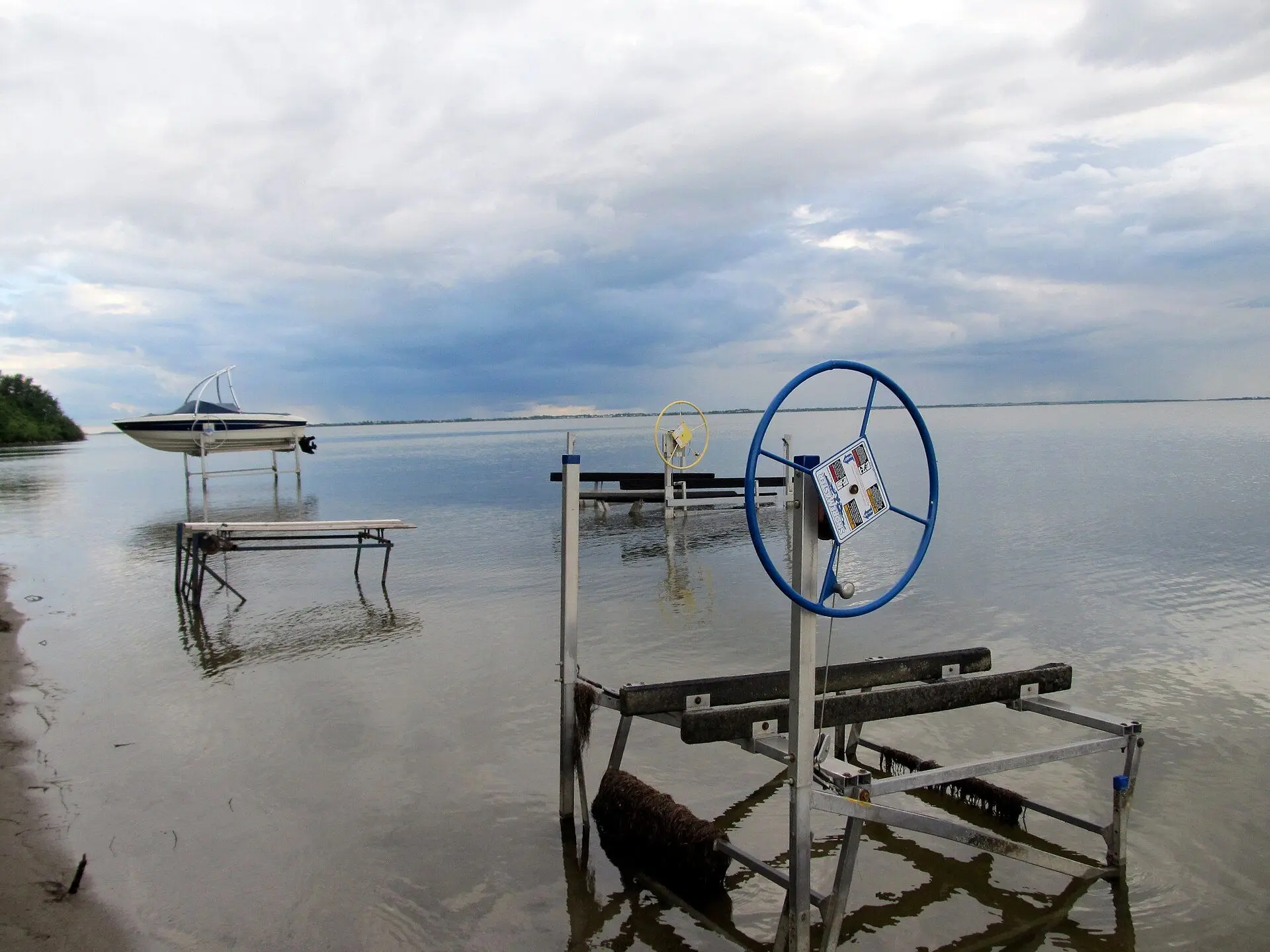 Boat lifts on Jackfish Lake
